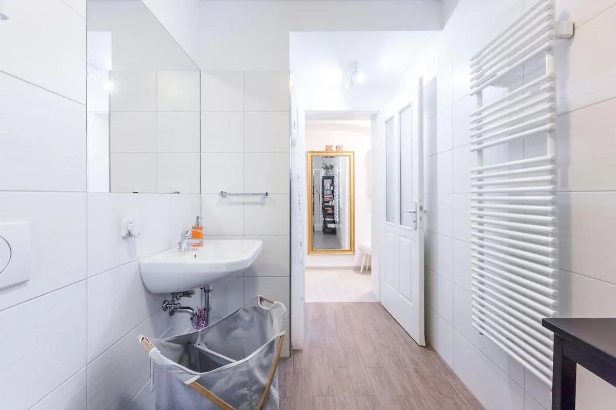 ברלין S31 - Room 22 Apartment Bergmannstrasse Back גרמניה